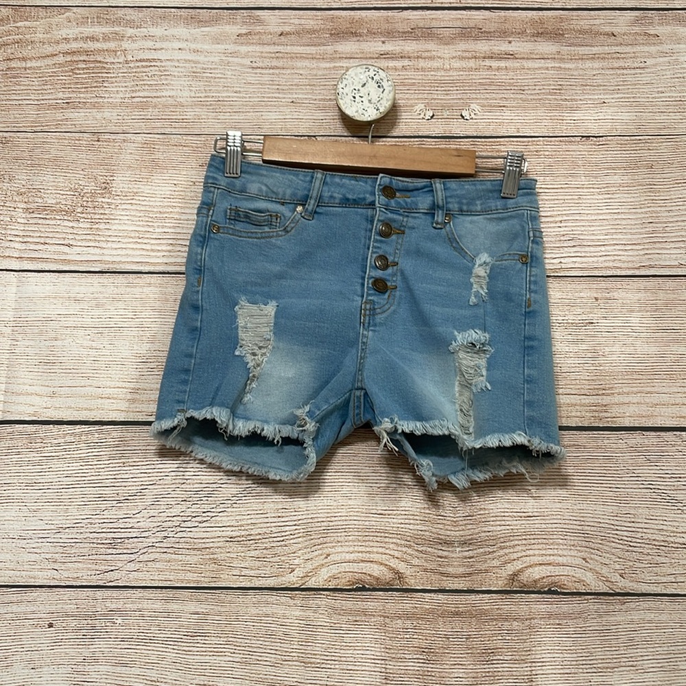 Woman’s Celebrity Ace 27 Light Blue Jean Shorts